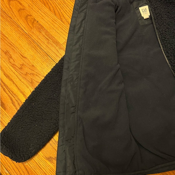 Boys blue gap Sherpa coat and vest In one. - Picture 5 of 12